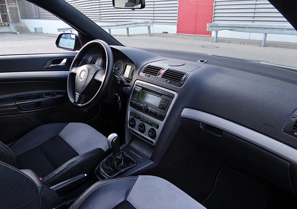 Skoda Octavia cena 21900 przebieg: 272000, rok produkcji 2008 z Dobrodzień małe 781